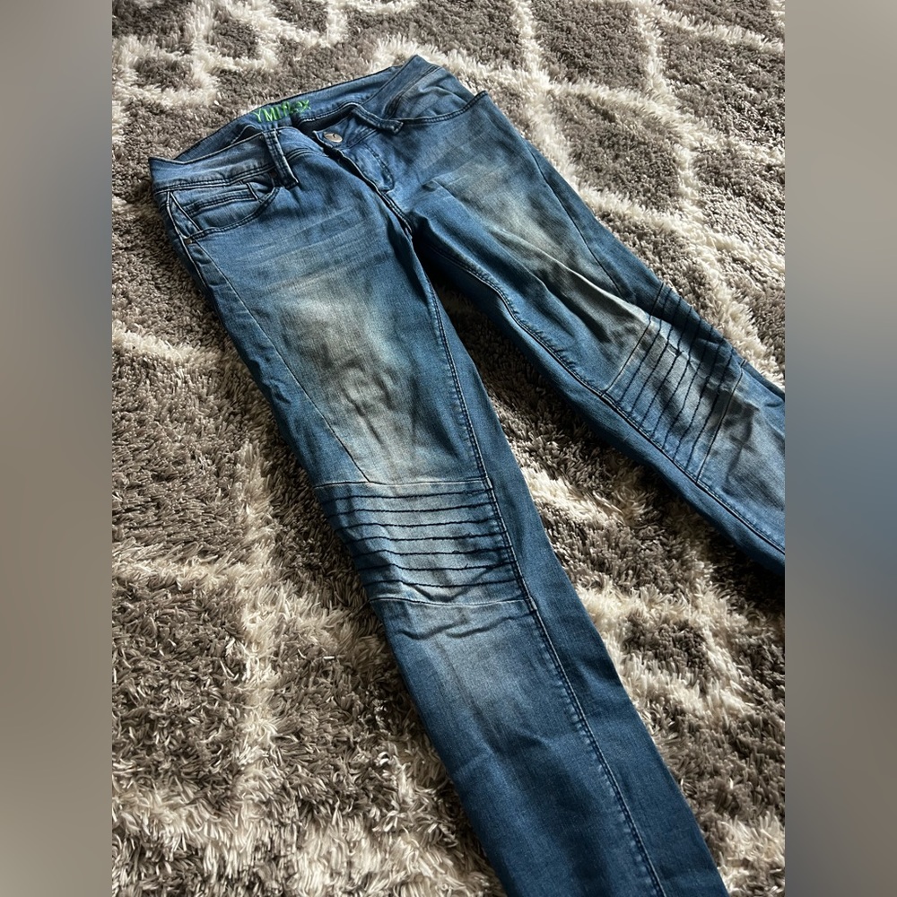 YMI Flex Size 3 Skinny Jeans